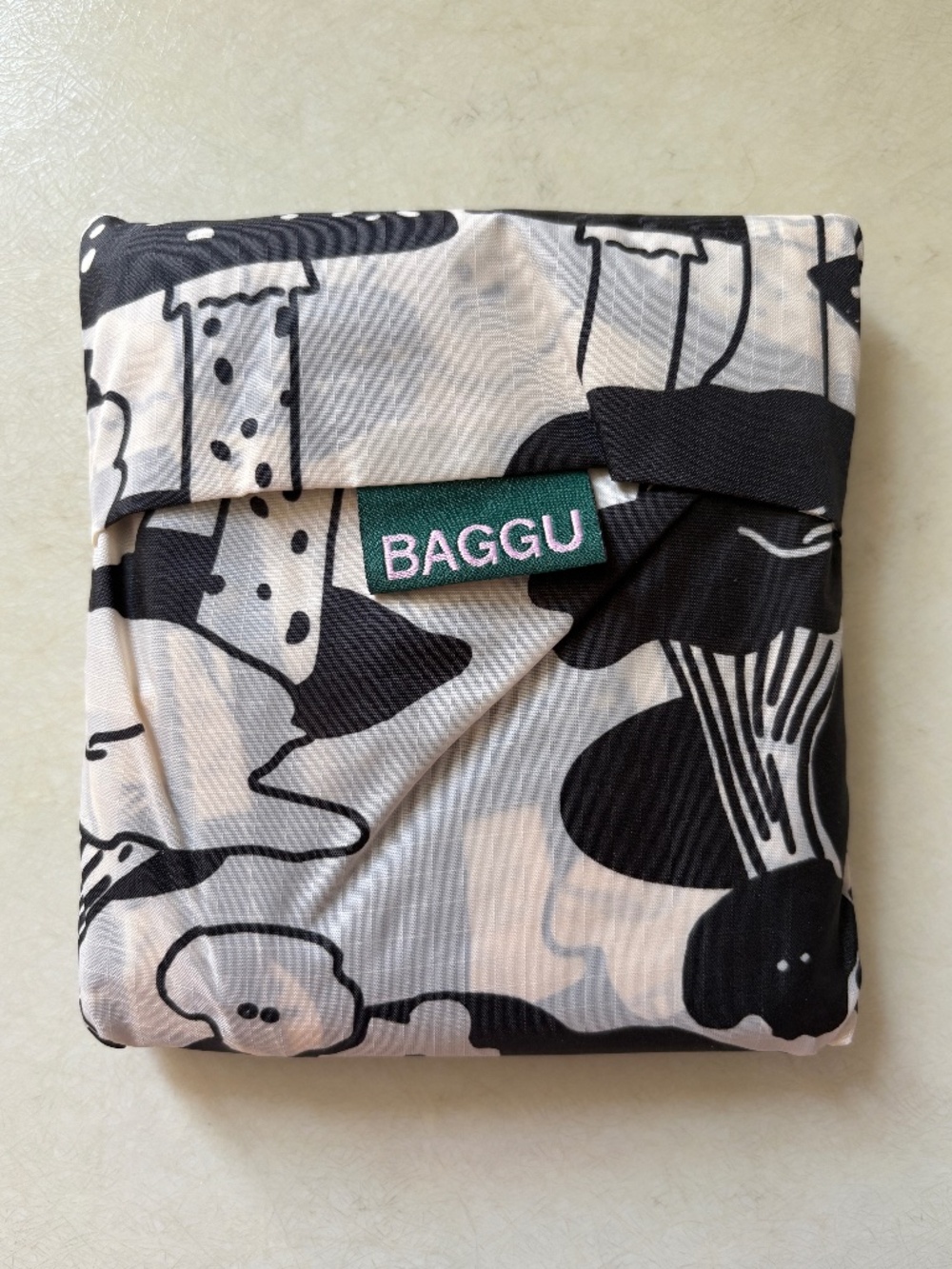 RARE MUSHROOM BAGGU BIG NEW WITHOUT TAGS